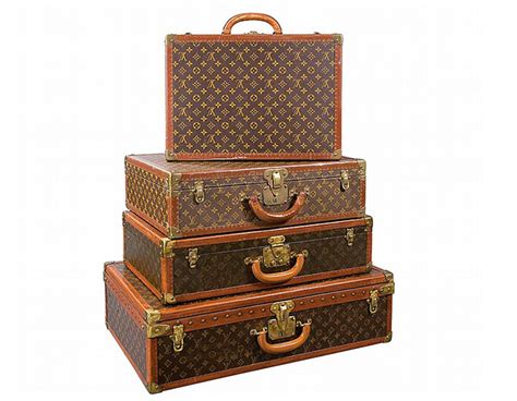 louis vuitton sleuteltasje|Louis Vuitton luggage holder.